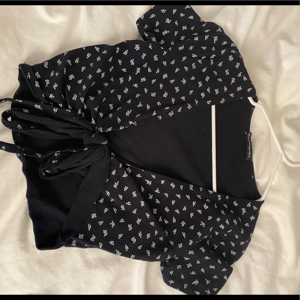 brandy melville wrap top